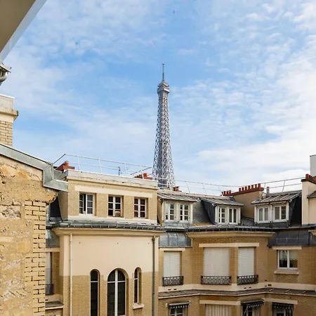 Superb Trocadero Eiffel Tower *